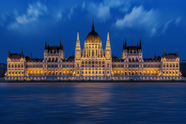🏛️ City Break Budapesta cu plecare din Brașov ✨