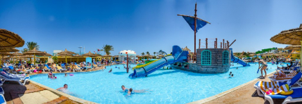  Titanic Beach