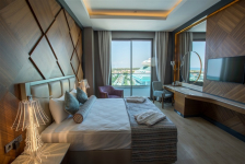  SENSITIVE PREMIUM RESORT And SPA