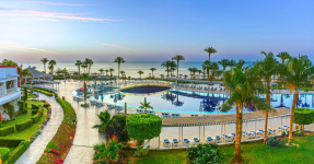  Coral Sea Holiday Resort And Aqua Park