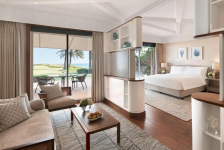  The Ritz Carlton