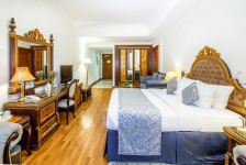  Grand Excelsior Bur Dubai