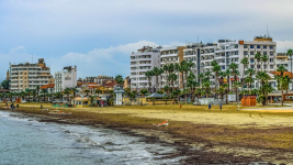  Radisson Beach Resort Larnaca