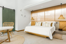  Crystals Beach Resort & Spa